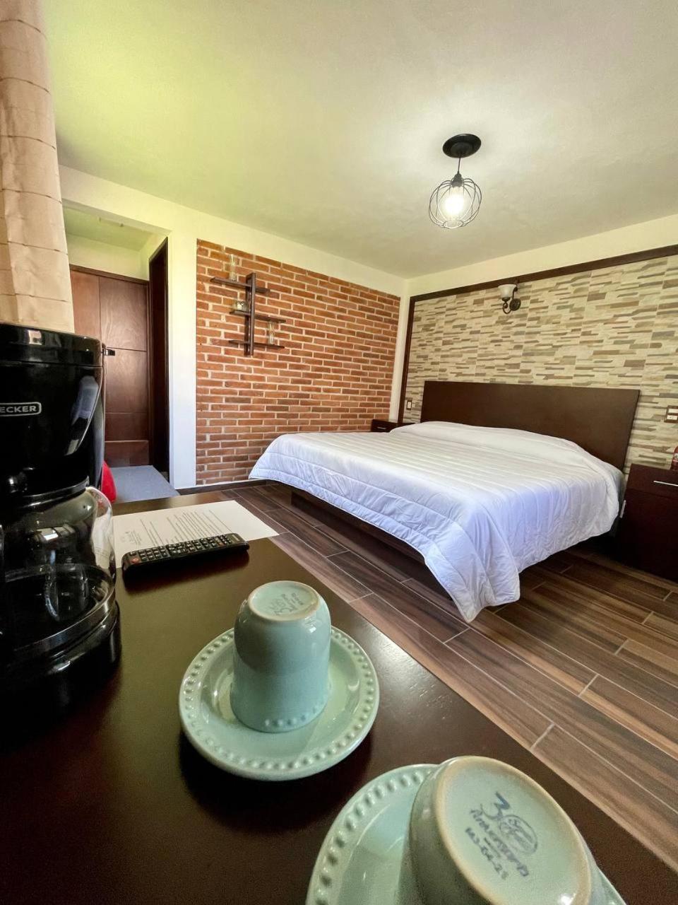 El Descanso Casa-Hotel Zacatlan. Стая снимка